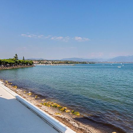 Residenza Miralago By Wonderful Italy Desenzano del Garda Bagian luar foto
