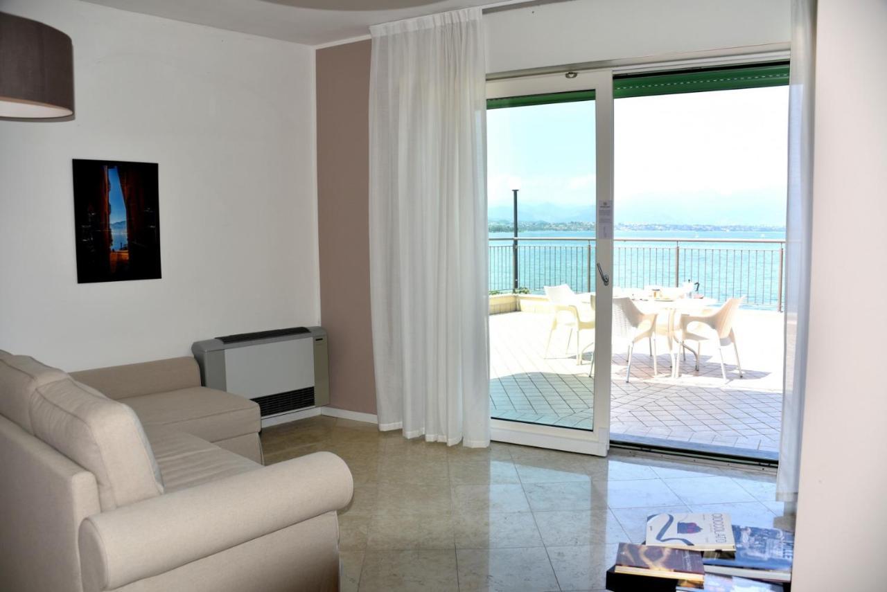 Residenza Miralago By Wonderful Italy Desenzano del Garda Bagian luar foto