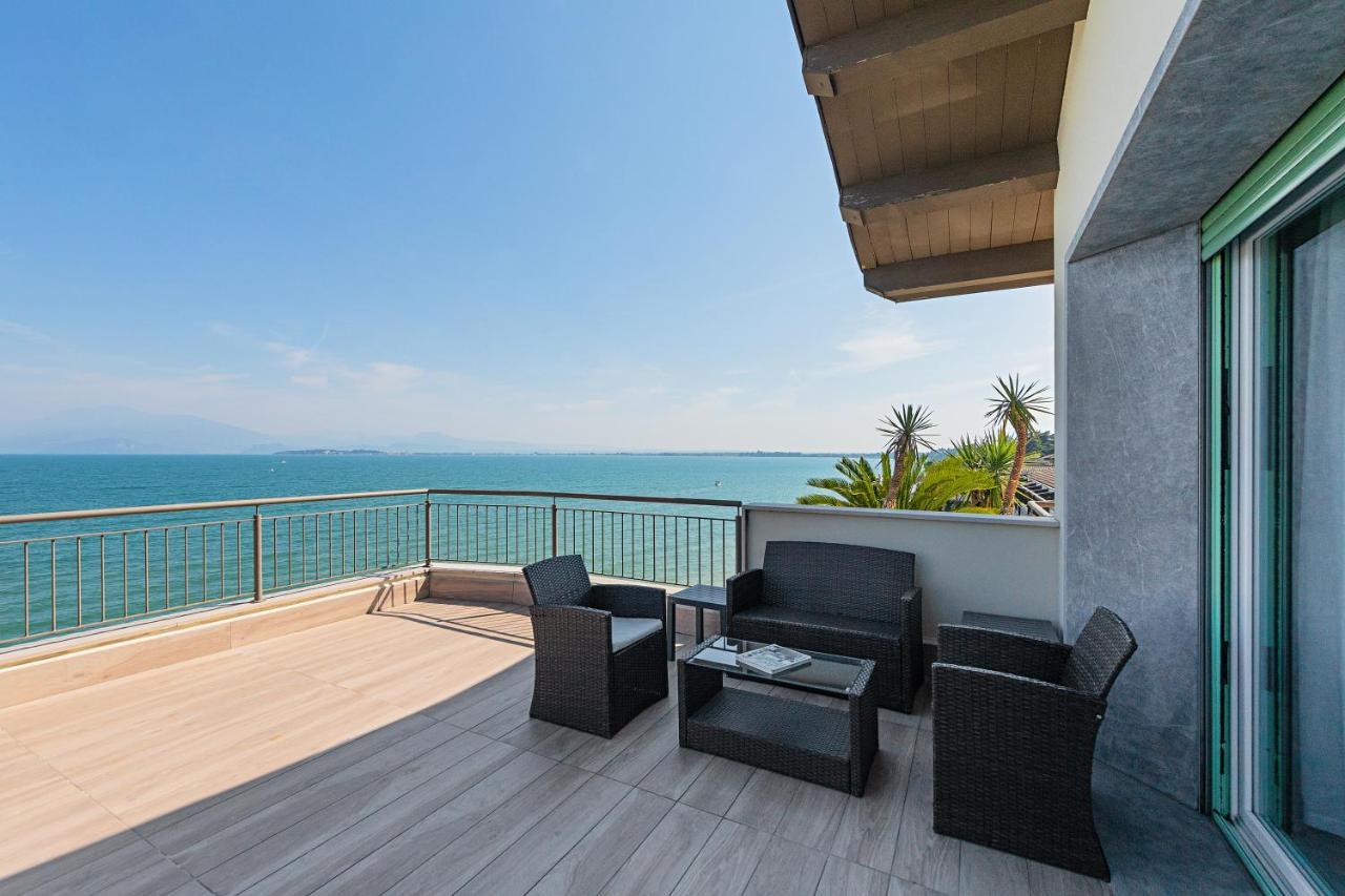 Residenza Miralago By Wonderful Italy Desenzano del Garda Bagian luar foto