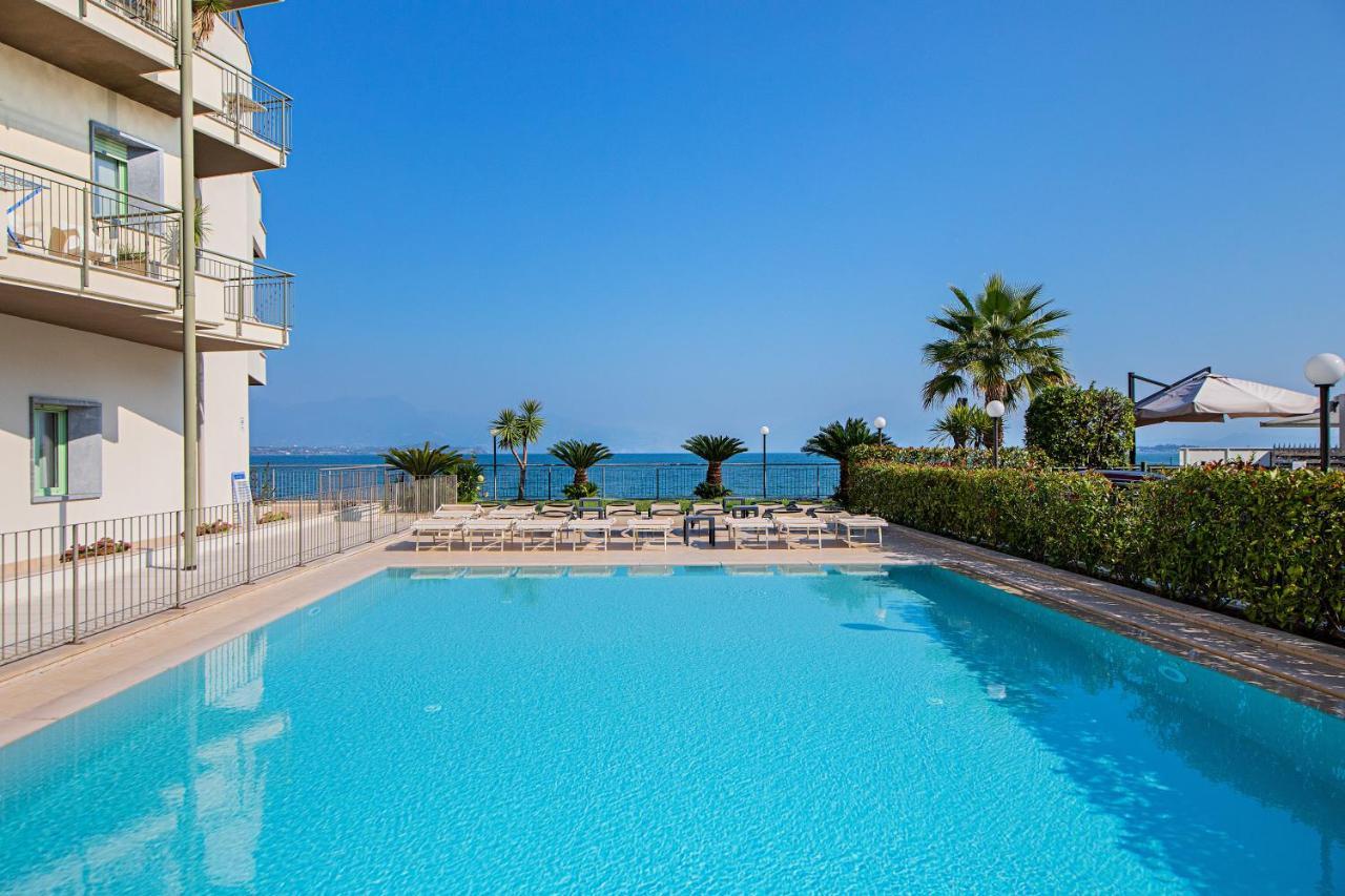 Residenza Miralago By Wonderful Italy Desenzano del Garda Bagian luar foto