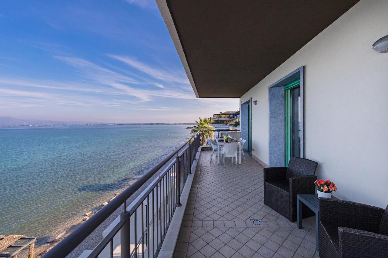 Residenza Miralago By Wonderful Italy Desenzano del Garda Bagian luar foto