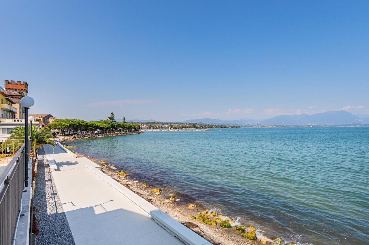 Residenza Miralago By Wonderful Italy Desenzano del Garda Bagian luar foto