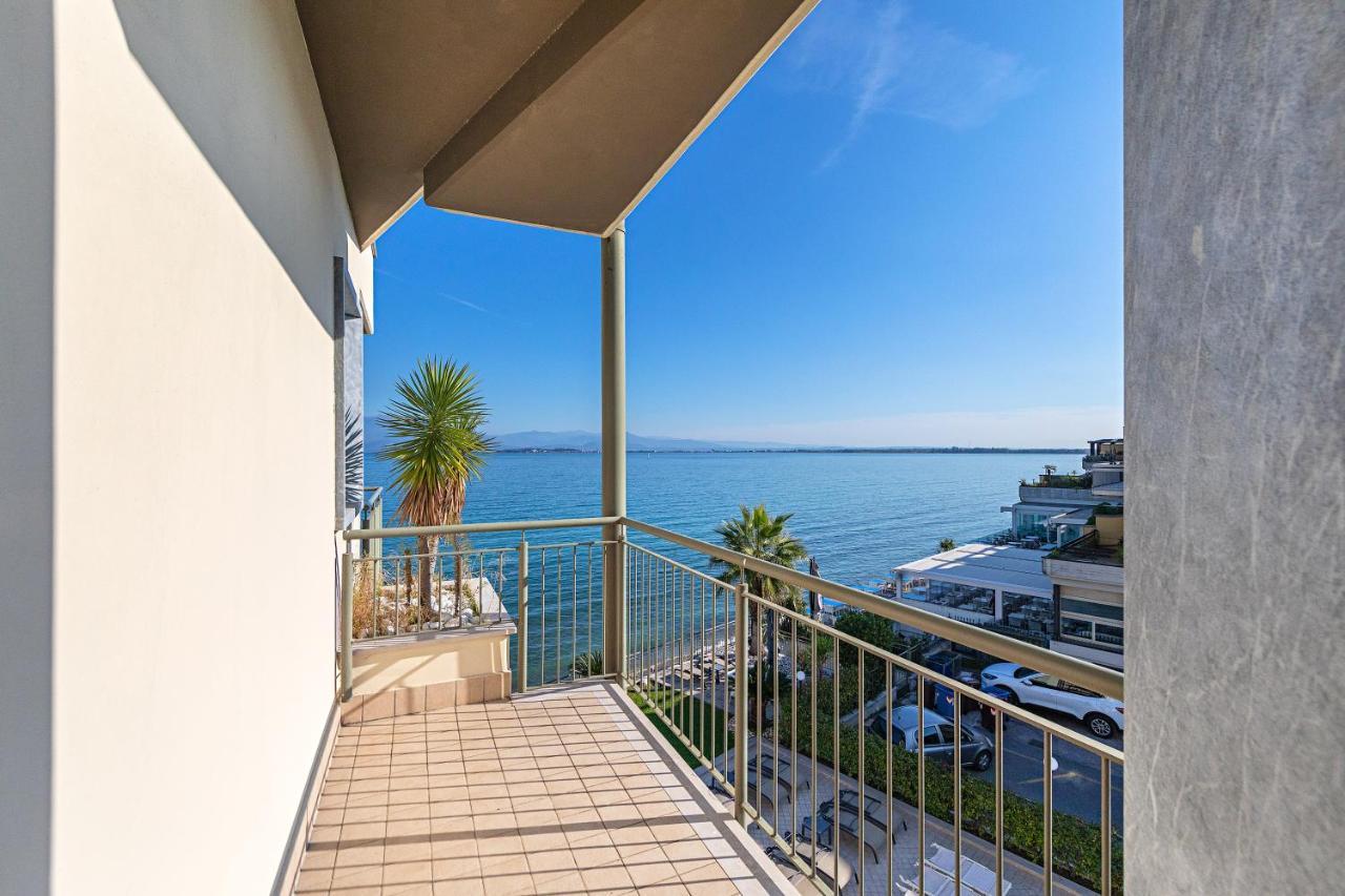 Residenza Miralago By Wonderful Italy Desenzano del Garda Bagian luar foto