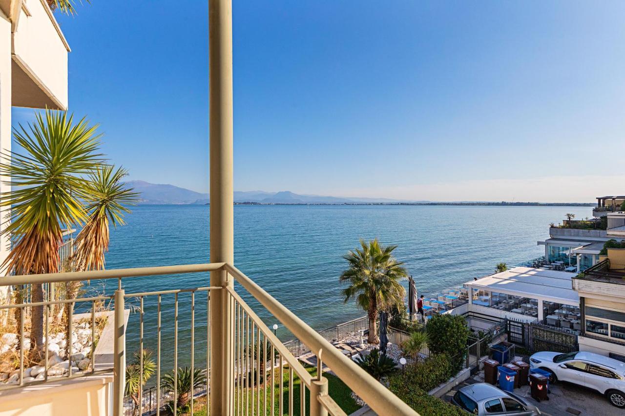 Residenza Miralago By Wonderful Italy Desenzano del Garda Bagian luar foto