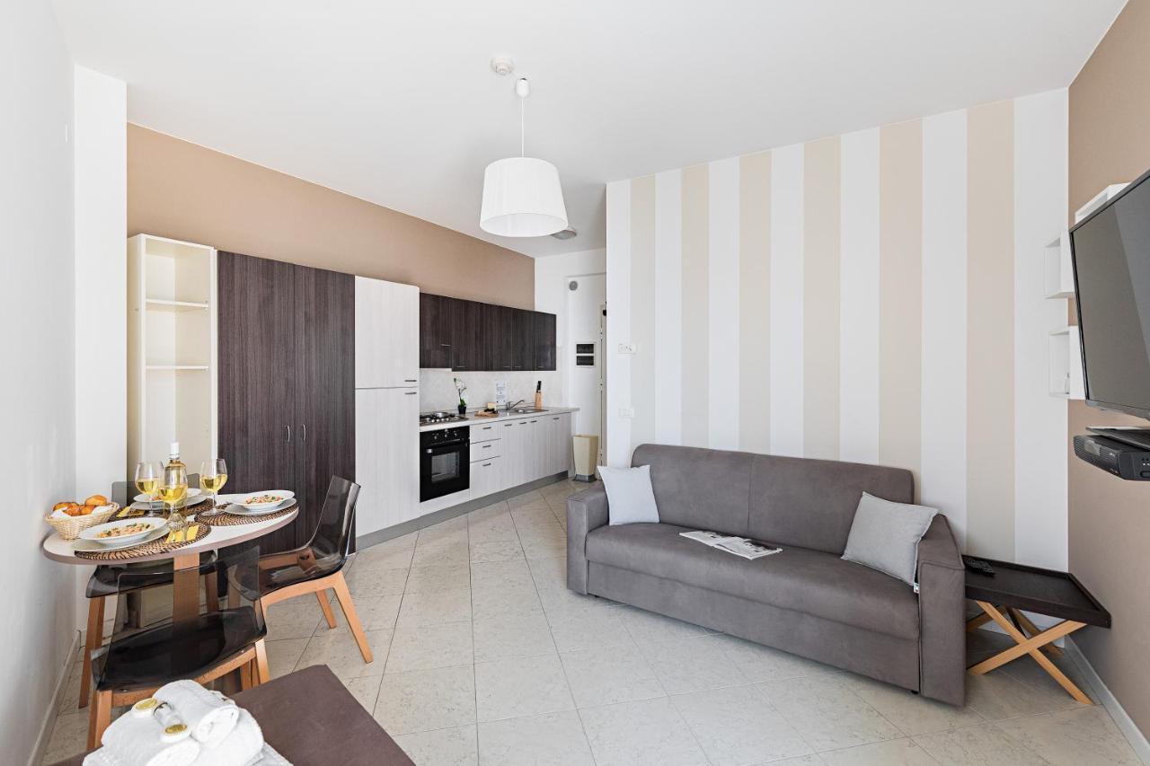 Residenza Miralago By Wonderful Italy Desenzano del Garda Bagian luar foto