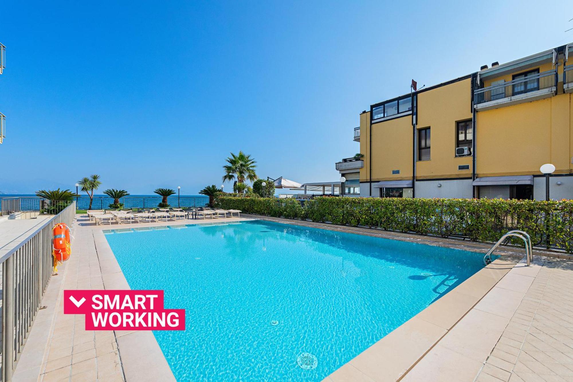 Residenza Miralago By Wonderful Italy Desenzano del Garda Bagian luar foto