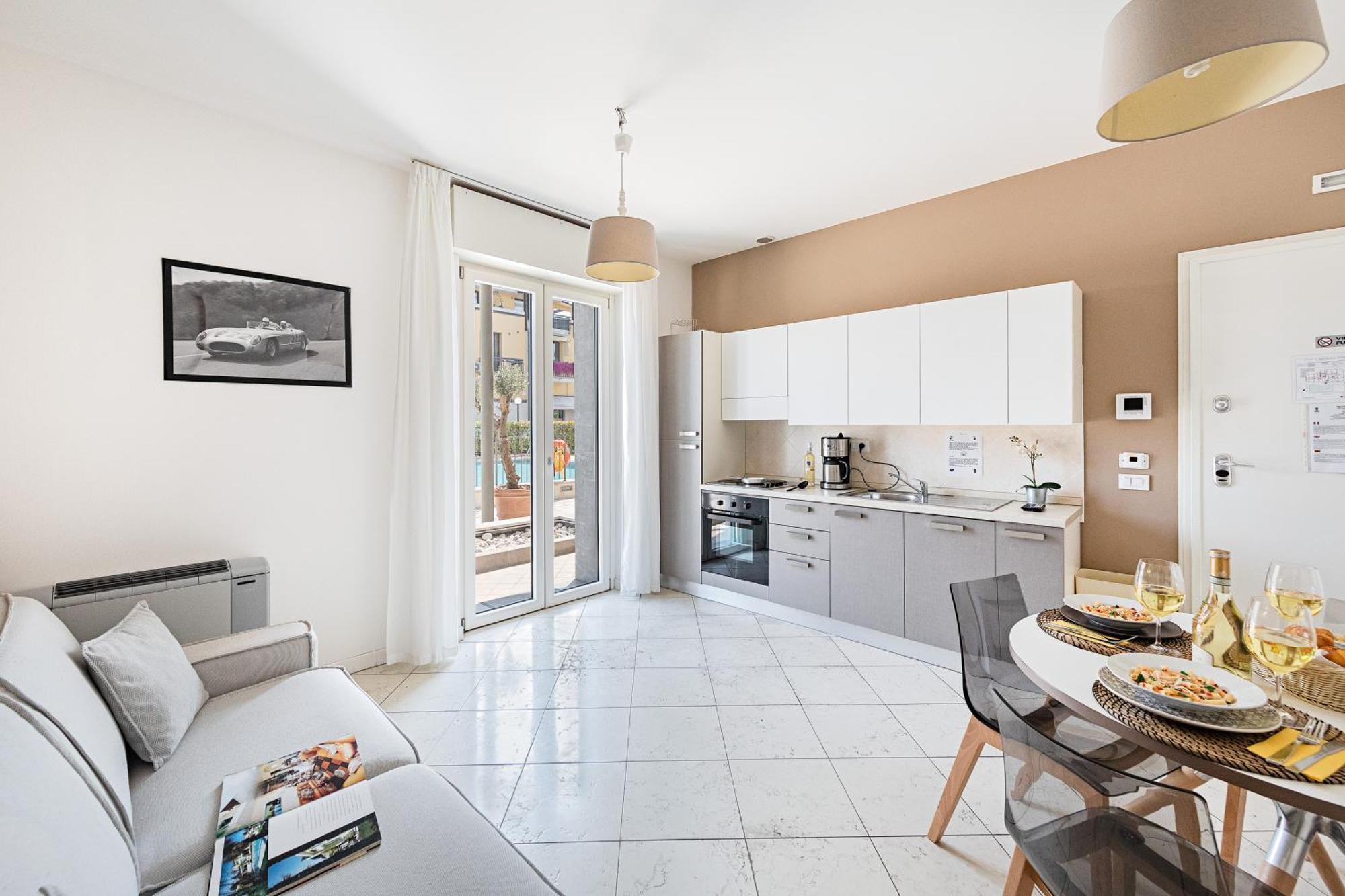 Residenza Miralago By Wonderful Italy Desenzano del Garda Bagian luar foto